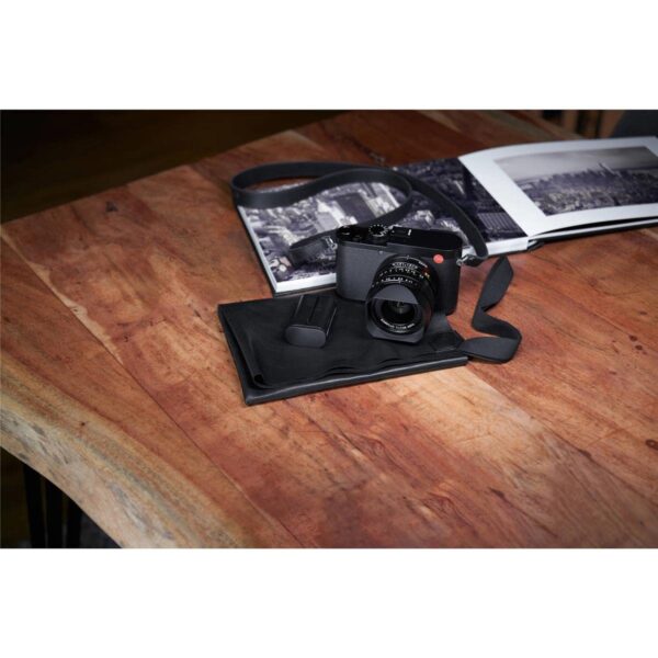 Leica Q2 Digital Camera (19050) - Image 3
