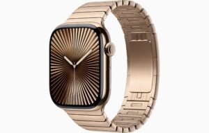 Apple Watch Series 10 [GPS + Cellular, 42mm] - Gold Titanium Case with Gold Link Bracelet (Renewed)