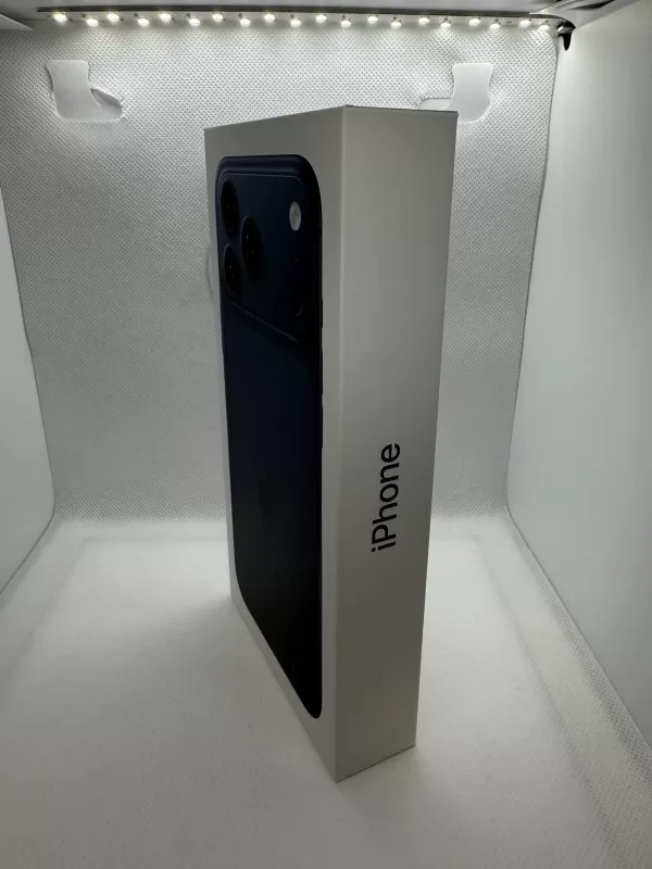Apple IPHONE 17 Pro Max 2TB Deep Blue A3526 immediately Available New