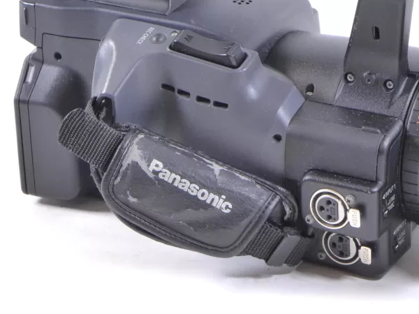 Panasonic AG-HPX170 P2 HD 3CCD Video Camera Camcorder